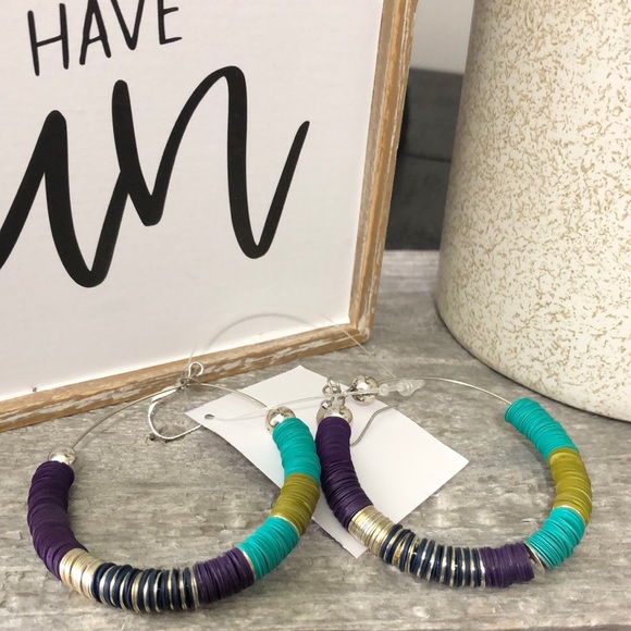 Jewelry - NWT Pierced Multiple Color Hoop Earrings!!